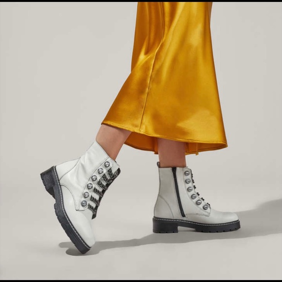 Shoes | Kurt Geiger Bax Boots Chains 